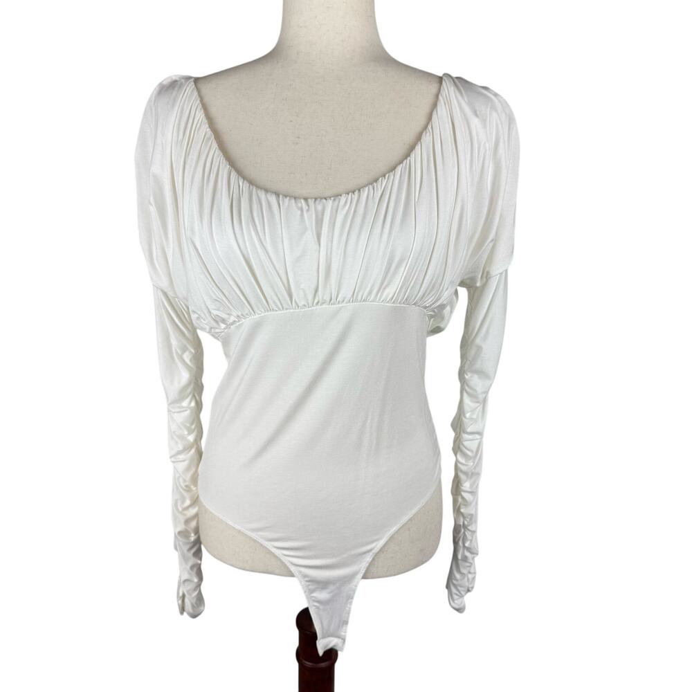 ELODIE RUCHED‎ SCOOP NECK LONG SLEEVE THONG BODYSUIT IN WHITE NWT SIZE LARGE